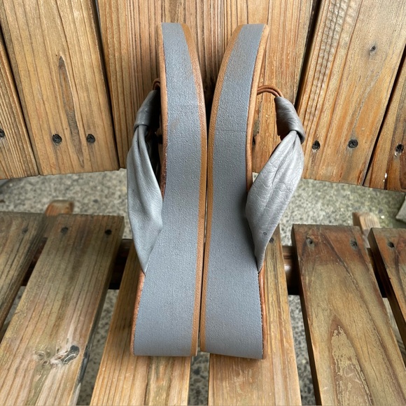 MIZ MOOZ Inuovo Gray Leather Wedge Sandal Flip Flop Thong Womens US 10 EUR 41 - Picture 6 of 15